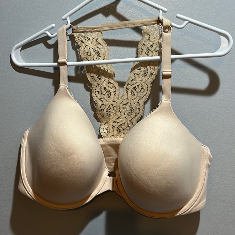 Super cute Victorias Secret Body by Victoria bra!